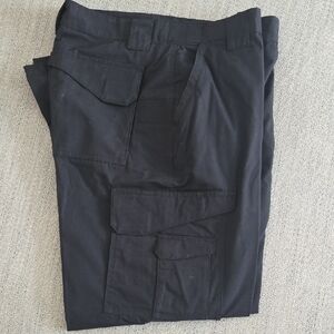 Men's Classic Black Cargo Pants 36/32